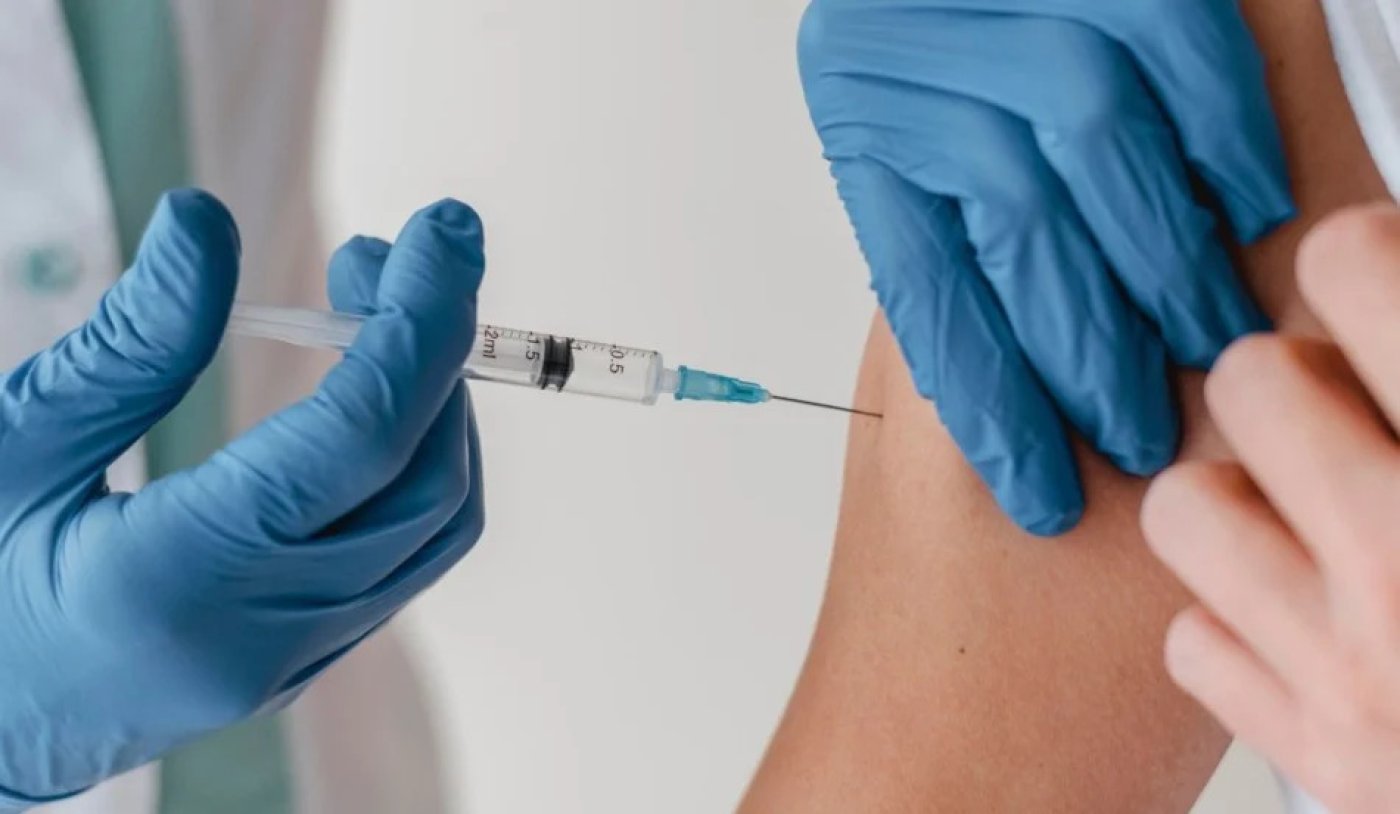 Empresas passam a orientar funcionários sobre vacinação contra HPV e exames de câncer