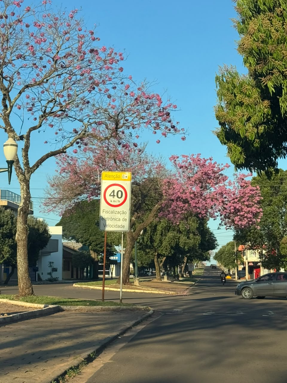 Última semana de julho começa com sol, calor e tempo firme em Naviraí